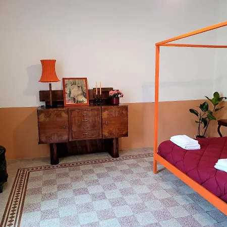 Charming With Balcony In The Historic Center Nápoles