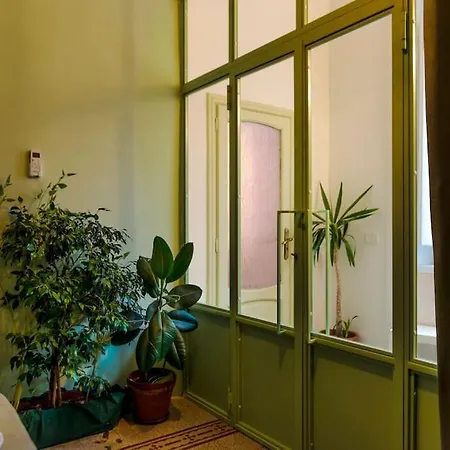 Charming With Balcony In The Historic Center Apartamento Nápoles