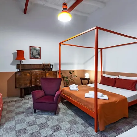 Charming With Balcony In The Historic Center Nápoles