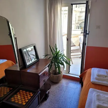 Charming With Balcony In The Historic Center Apartamento