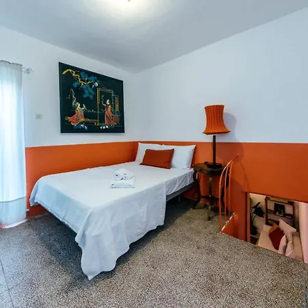 Charming With Balcony In The Historic Center Apartamento Nápoles