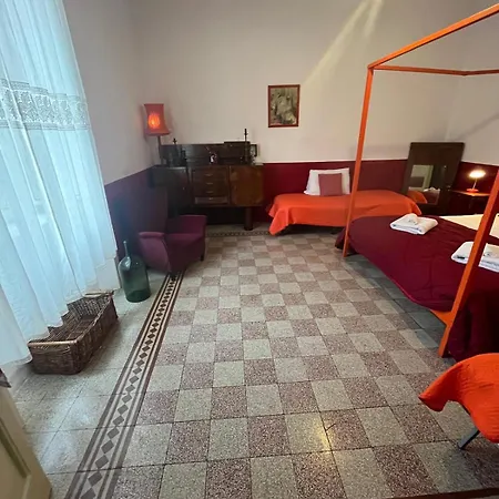 Charming With Balcony In The Historic Center Διαμέρισμα